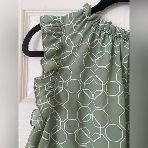 Sage Geometric Blouse- Like New - Picture 3 of 3